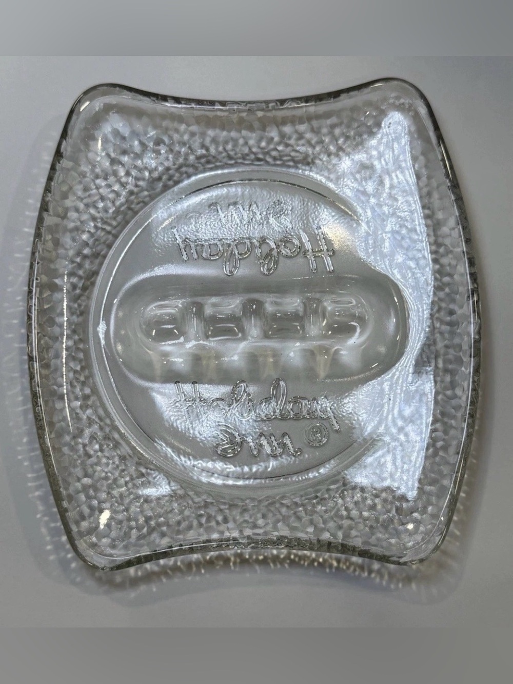 Vintage HOLIDAY INN Ashtray Hotel Advertising Embossed Letters Pebble Sides 70's - Picture 7 of 7